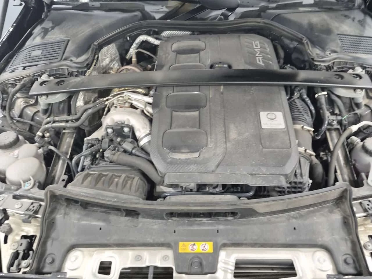 Mercedes-Benz C 43 AMG * 43 * АВТОКРЕДИТ БЕЗ ПЪРВОНАЧАЛНА ВНОСКА* , снимка 16 - Автомобили и джипове - 55309366