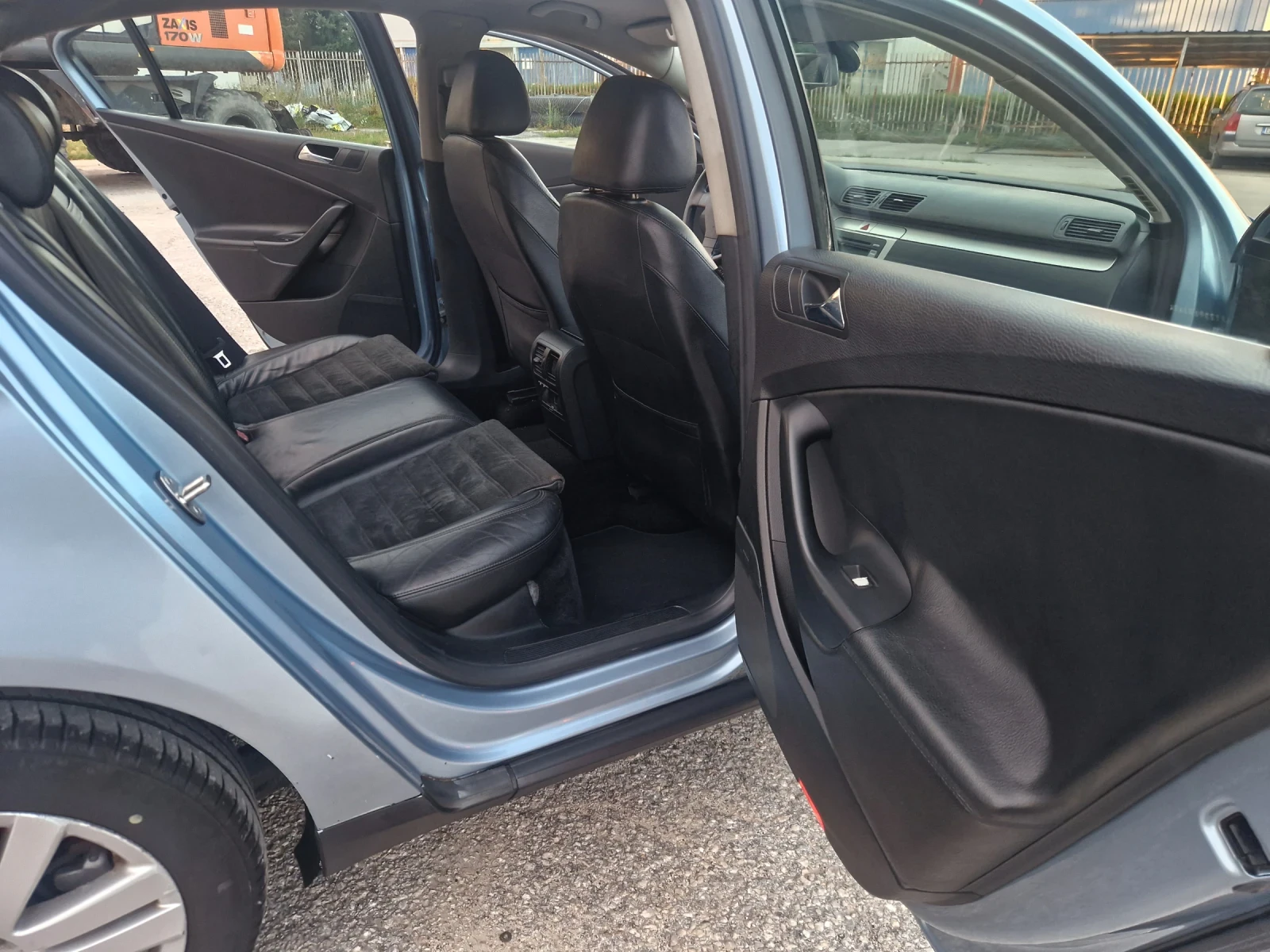 VW Passat 2.0 TDI 140кн  2007г, снимка 11 - Автомобили и джипове - 55398706