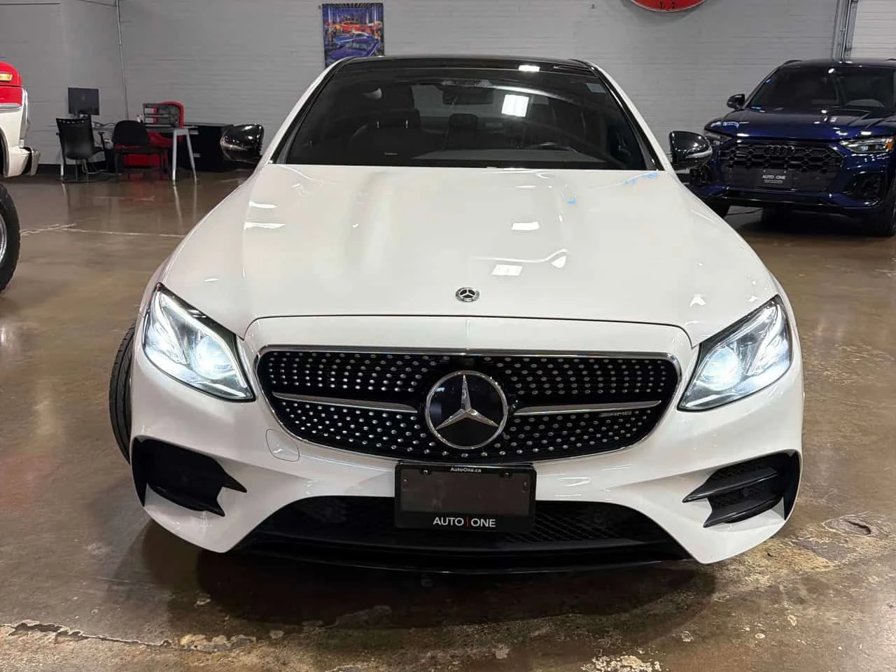 Mercedes-Benz E 53 AMG * CARFAX * ОПЦИЯ ЗА ФИНАНСИРАНЕ, снимка 17 - Автомобили и джипове - 55667977