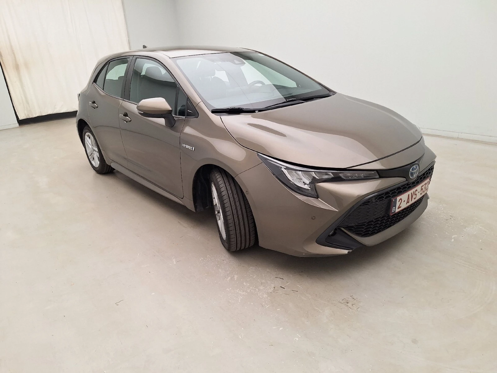 Toyota Corolla 1.8 Hybrid Dynamic Navi , снимка 3 - Автомобили и джипове - 56127050
