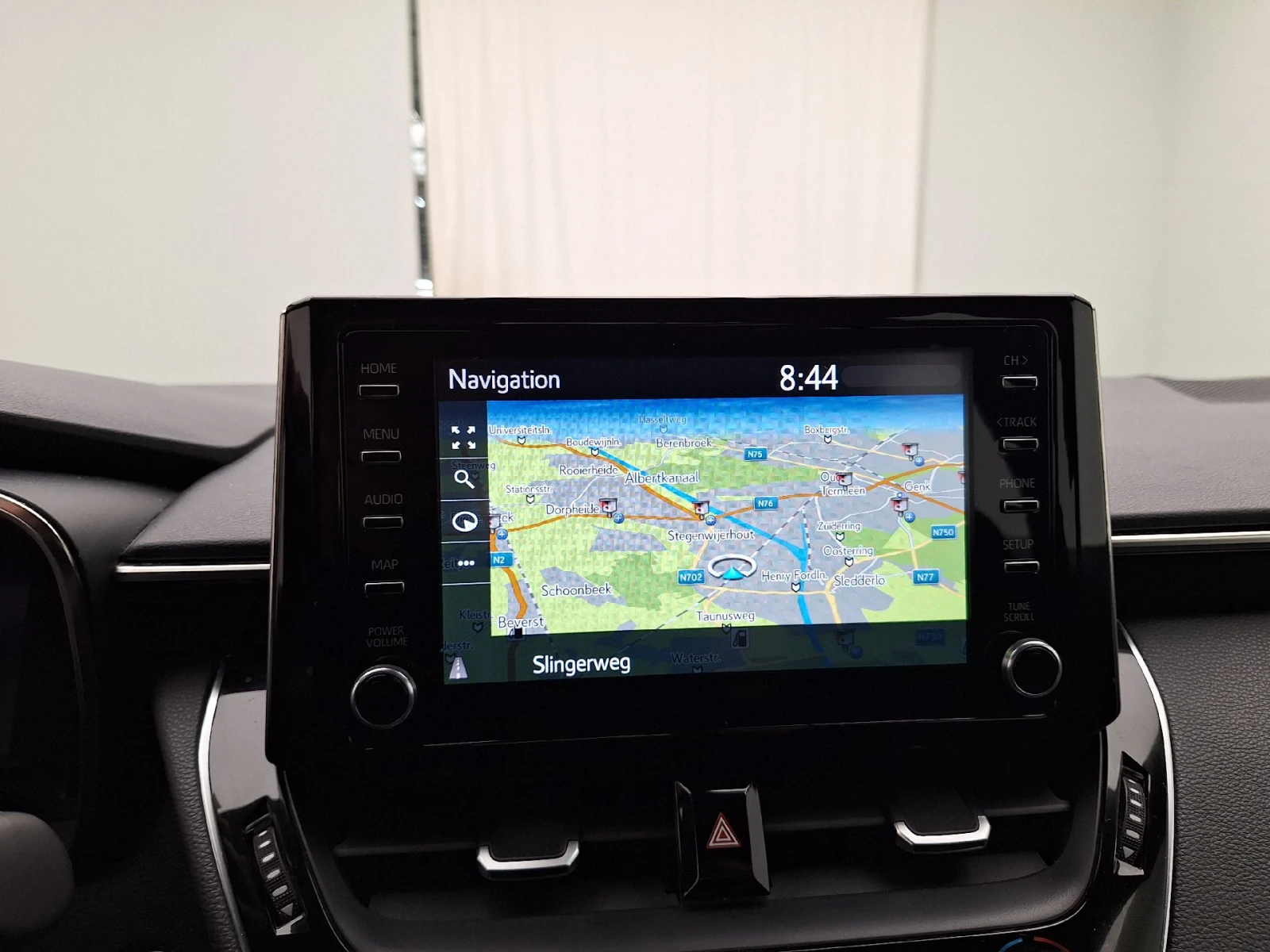 Toyota Corolla 1.8 Hybrid Dynamic Navi , снимка 12 - Автомобили и джипове - 56127050
