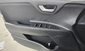 Kia Stonic Diesel 1.6 Deluxe * НАЙ-ДОБРА ЦЕНА В БЪЛГАРИЯ* , снимка 15