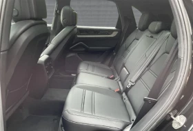 Porsche Cayenne E-Hybrid = Panorama = Гаранция - 196590 лв. / 100514.87 € - 21927137 12