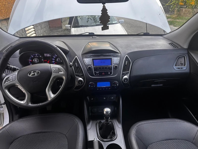 Hyundai IX35, снимка 13 - Автомобили и джипове - 48035074