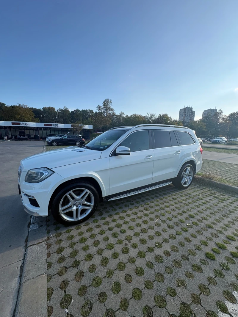 Mercedes-Benz GL 350 AMG/DESIGNO/DISTR/360/PANORAMА/ПЕРЛА, снимка 6 - Автомобили и джипове - 52555485