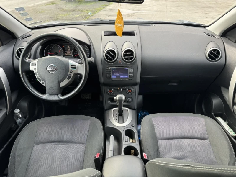 Nissan Qashqai 1.6 i автомат, газ, снимка 8 - Автомобили и джипове - 52748608
