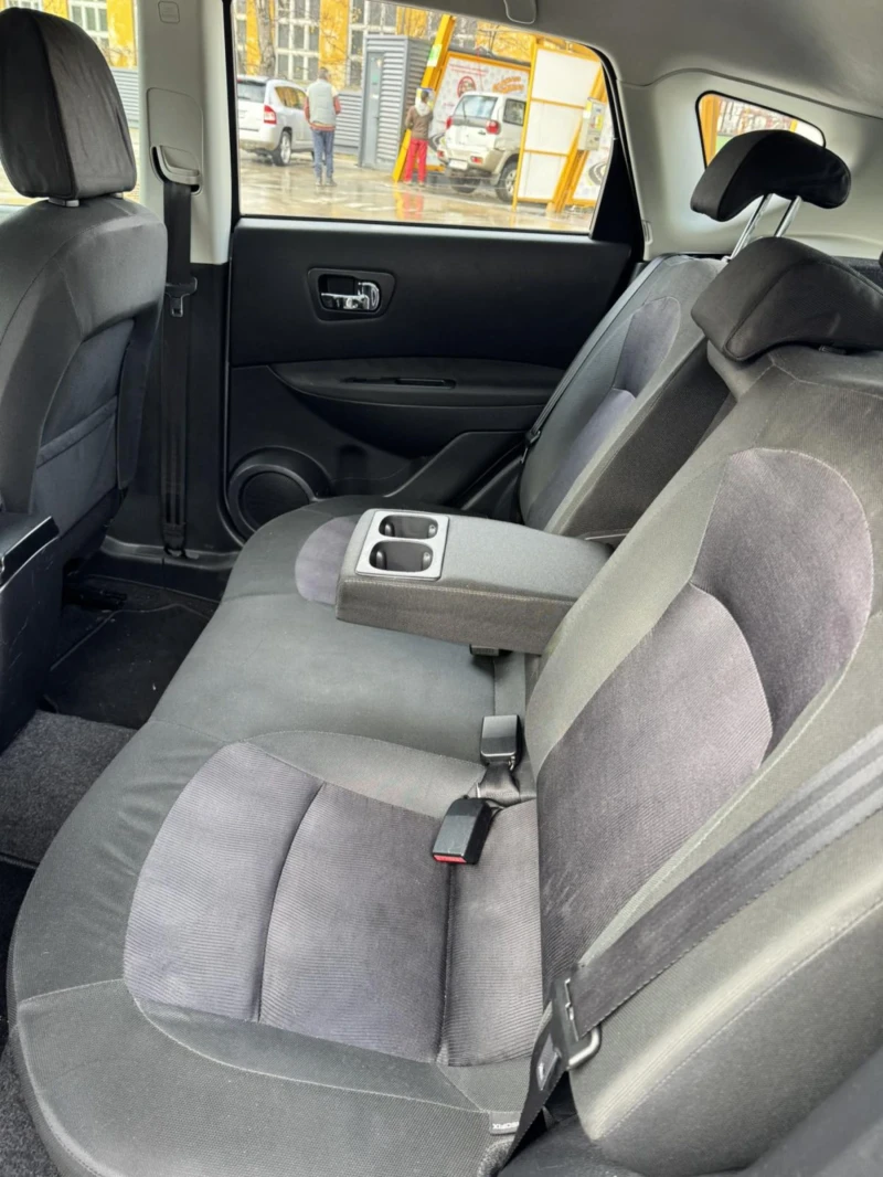 Nissan Qashqai 1.6 i автомат, газ, снимка 11 - Автомобили и джипове - 52748608