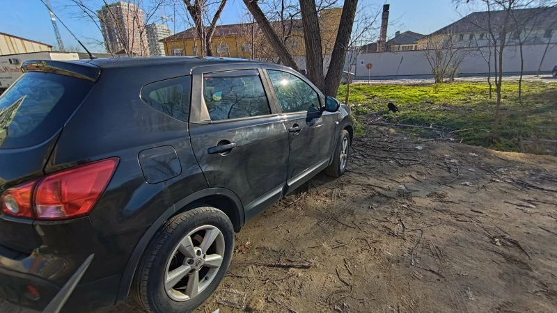 Nissan Qashqai, снимка 5 - Автомобили и джипове - 52937179