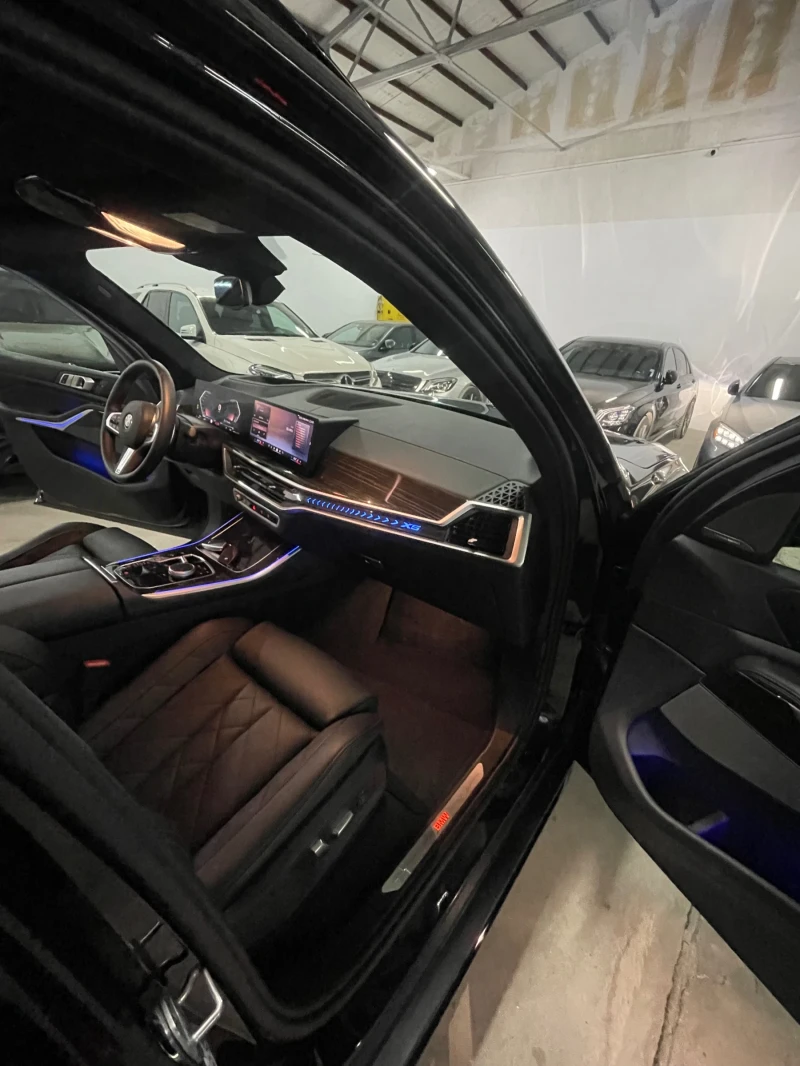 BMW X5 3.0D/Xdr/harman/kardon/Панор/360/тегл/head-up/Led/, снимка 13 - Автомобили и джипове - 53360439