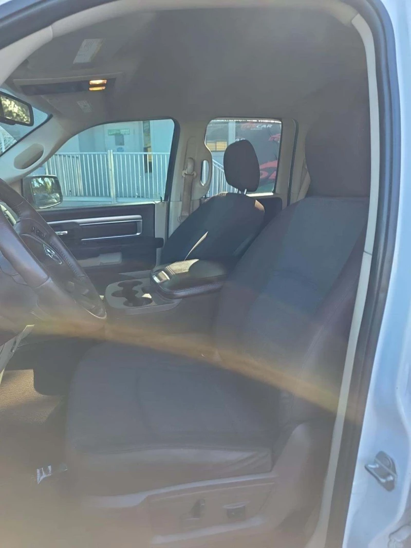 Dodge RAM 1500, снимка 6 - Автомобили и джипове - 53507080