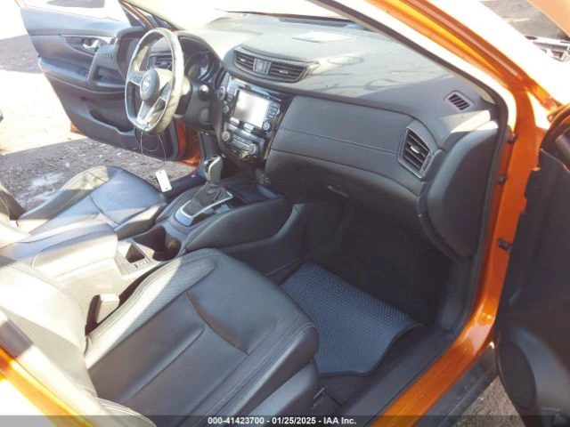 Nissan Rogue SL, снимка 9 - Автомобили и джипове - 49124747