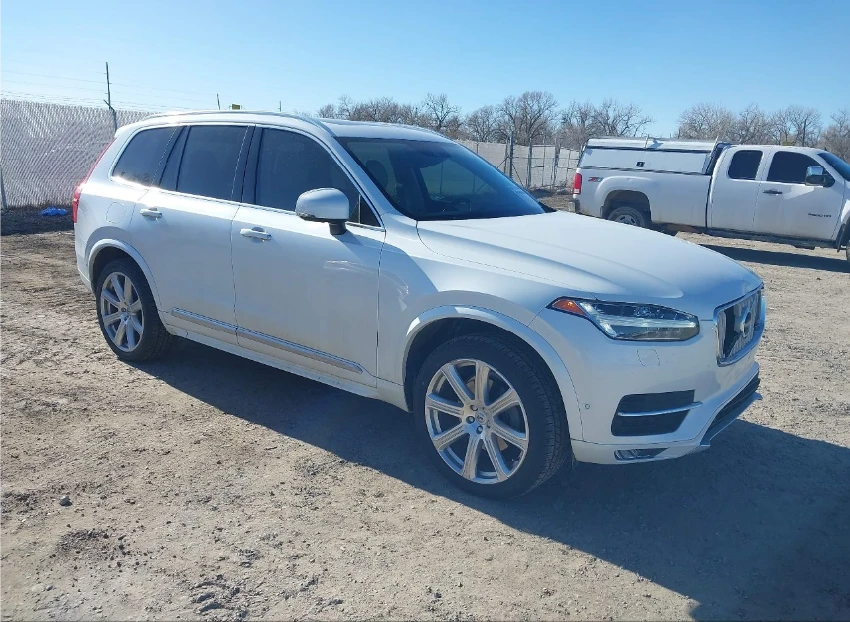Volvo Xc90 T6 INSCRIPTION Дистроник* 360* CarPlay* B&W* Пано* - изображение 6