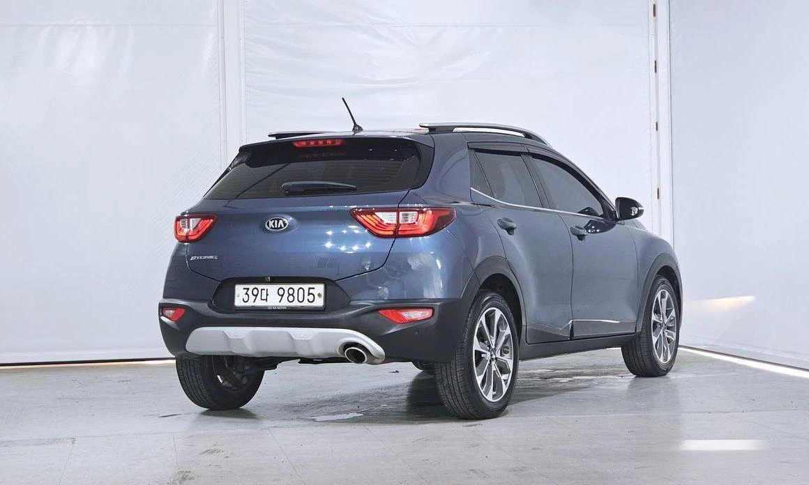 Kia Stonic Diesel 1.6 Deluxe * НАЙ-ДОБРА ЦЕНА В БЪЛГАРИЯ*  - изображение 2