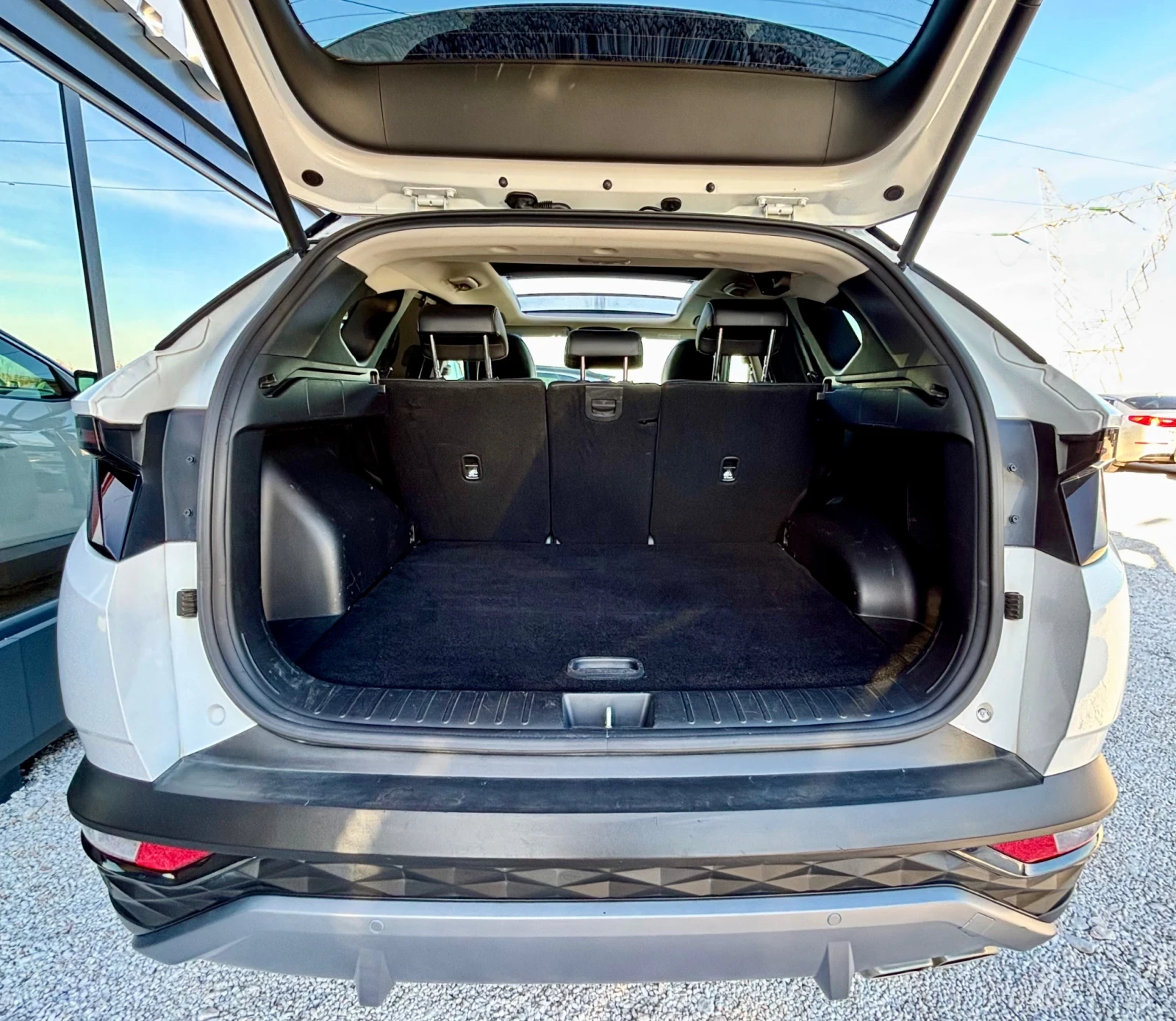 Hyundai Tucson 1.6 HYBRID/FULL/TOP/ЕВРО 6 , снимка 12 - Автомобили и джипове - 53808685