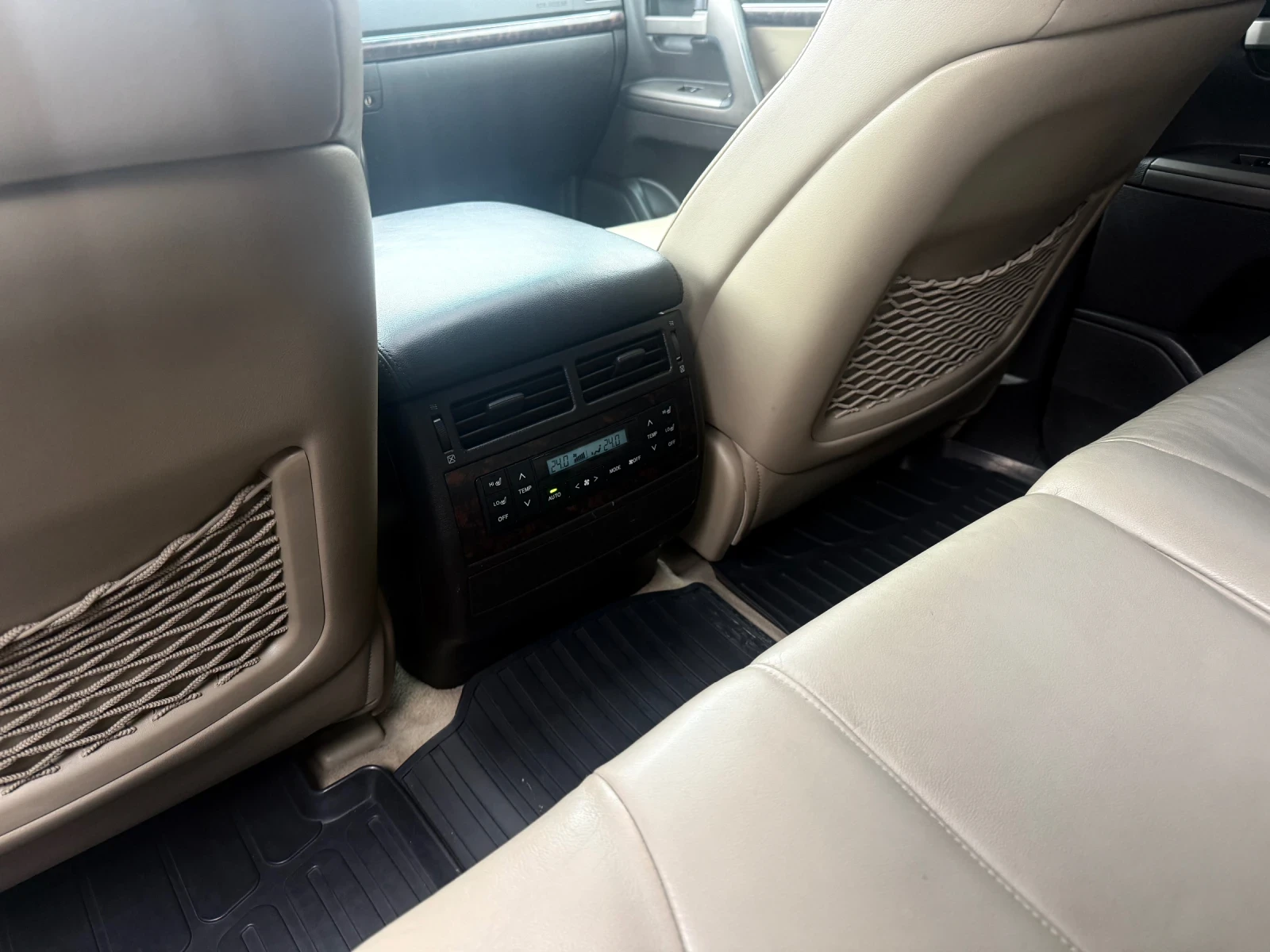 Toyota Land cruiser 200 td V8 , снимка 15 - Автомобили и джипове - 53916407