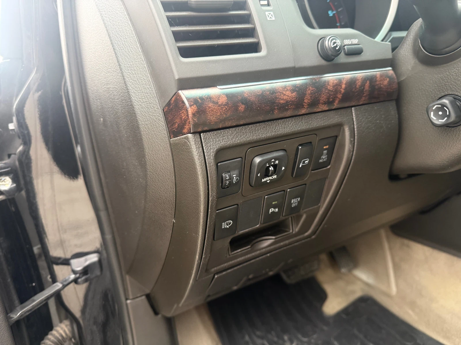 Toyota Land cruiser 200 td V8 , снимка 11 - Автомобили и джипове - 53916407