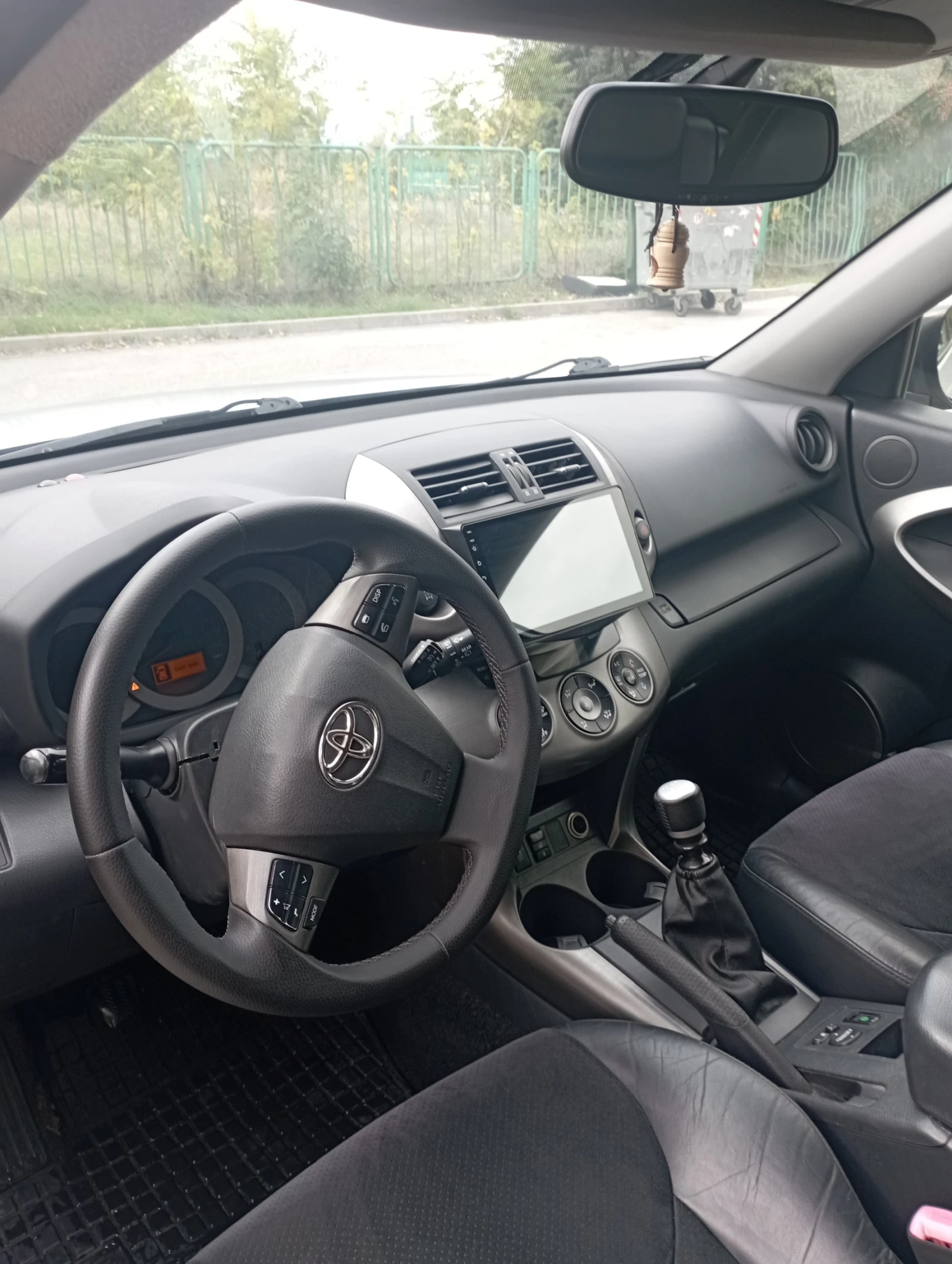 Toyota Rav4 D4D, снимка 8 - Автомобили и джипове - 54498296