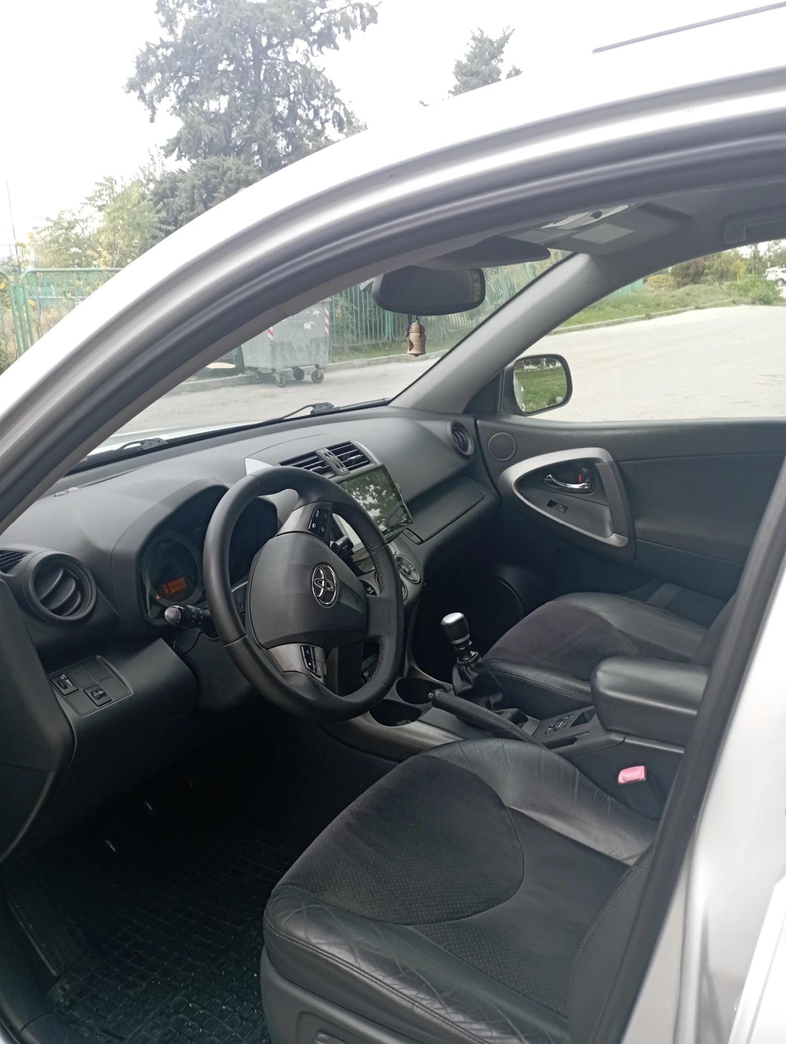 Toyota Rav4 D4D, снимка 7 - Автомобили и джипове - 54498296