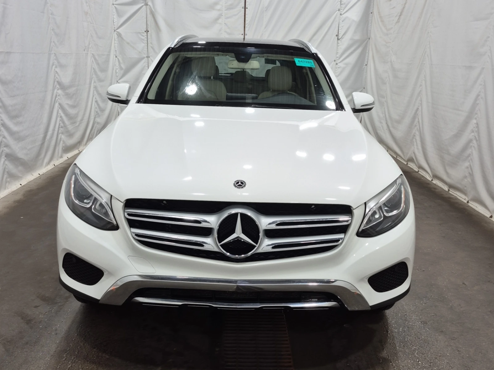 Mercedes-Benz GLC 300 * * CARFAX * * АВТО КРЕДИТ * * , снимка 2 - Автомобили и джипове - 54668135