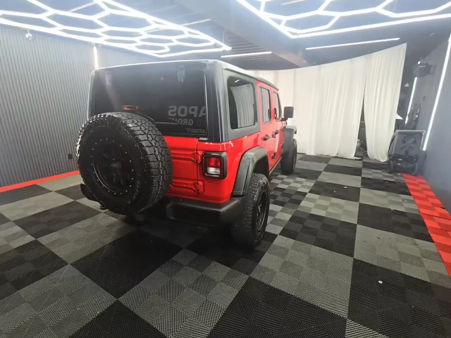 Jeep Wrangler Unlimited Sport S, снимка 5 - Автомобили и джипове - 54942795
