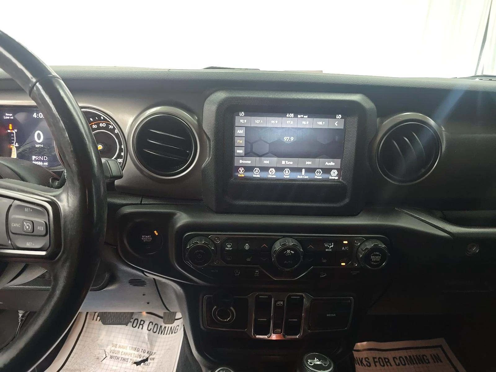 Jeep Wrangler Unlimited Sport S, снимка 10 - Автомобили и джипове - 54942795
