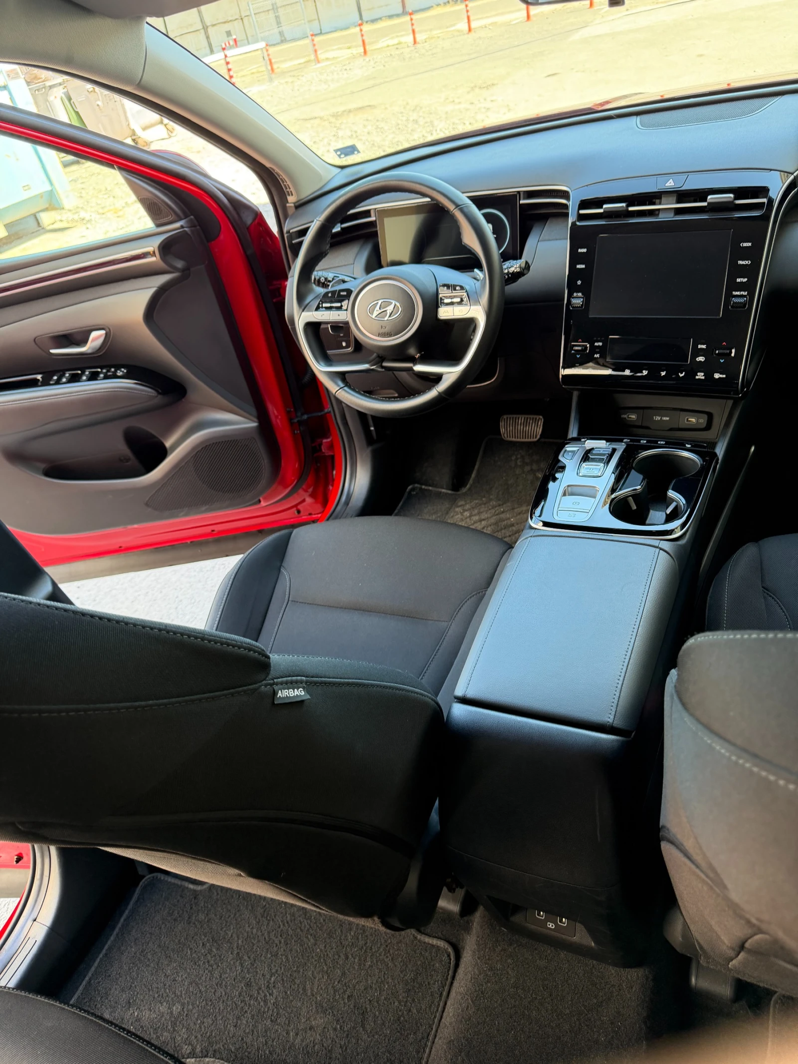 Hyundai Tucson Plug-in hybrid 4x4, снимка 9 - Автомобили и джипове - 54991091