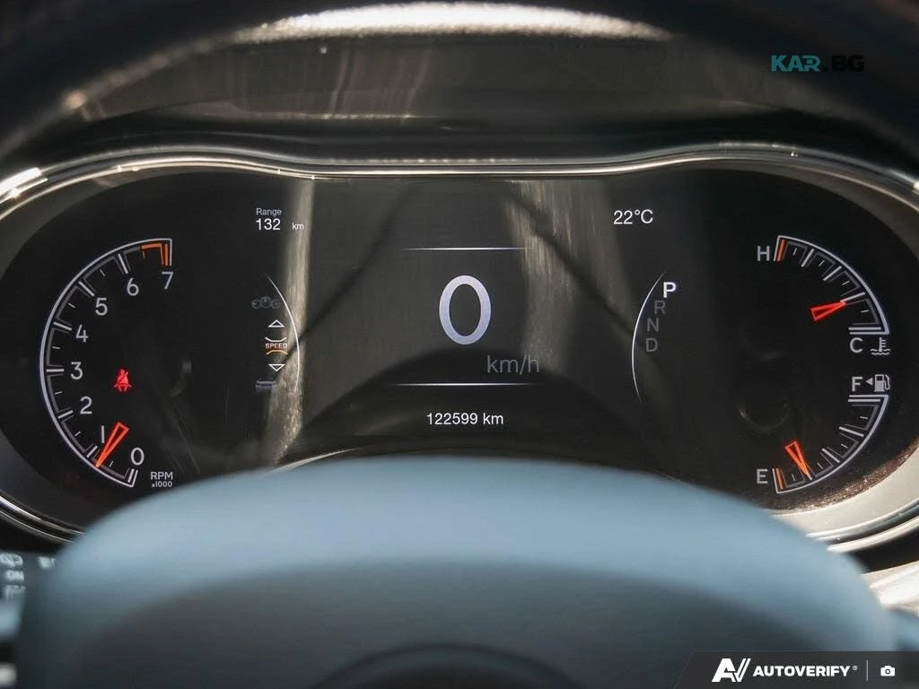 Jeep Grand cherokee Overland * Remote Start * АвтоКредит * ЦЕНА ДО БГ, снимка 10 - Автомобили и джипове - 55122039