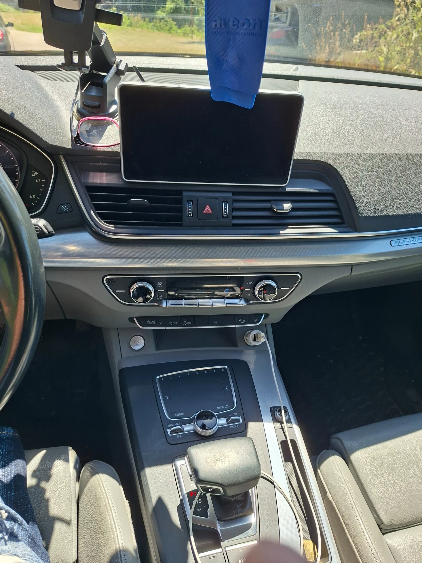 Audi Q5 Q5, снимка 2 - Автомобили и джипове - 55672319