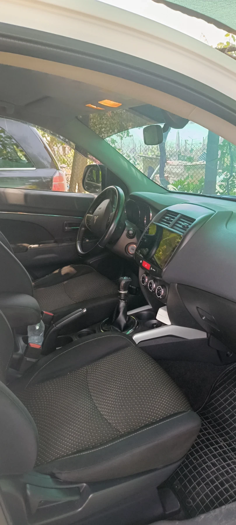 Mitsubishi ASX, снимка 16 - Автомобили и джипове - 55792673