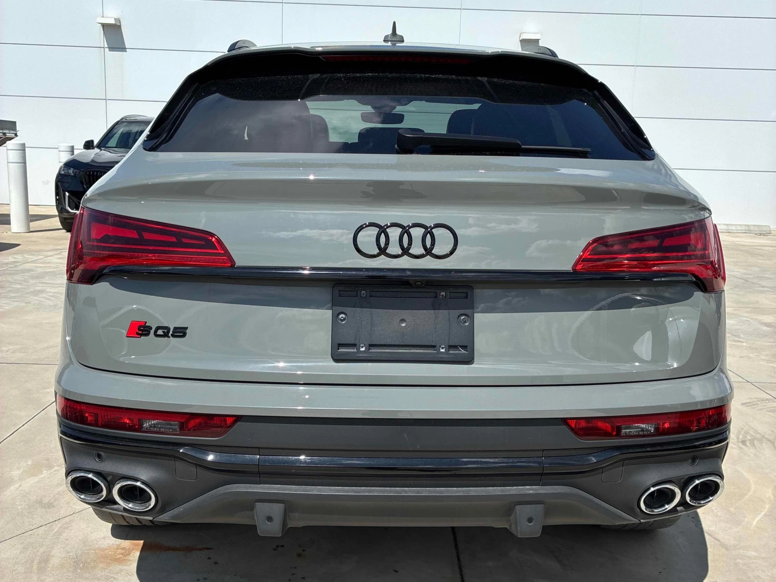 Audi SQ5 * Technik * CARFAX * ЦЕНА ДО БГ, снимка 4 - Автомобили и джипове - 55875680
