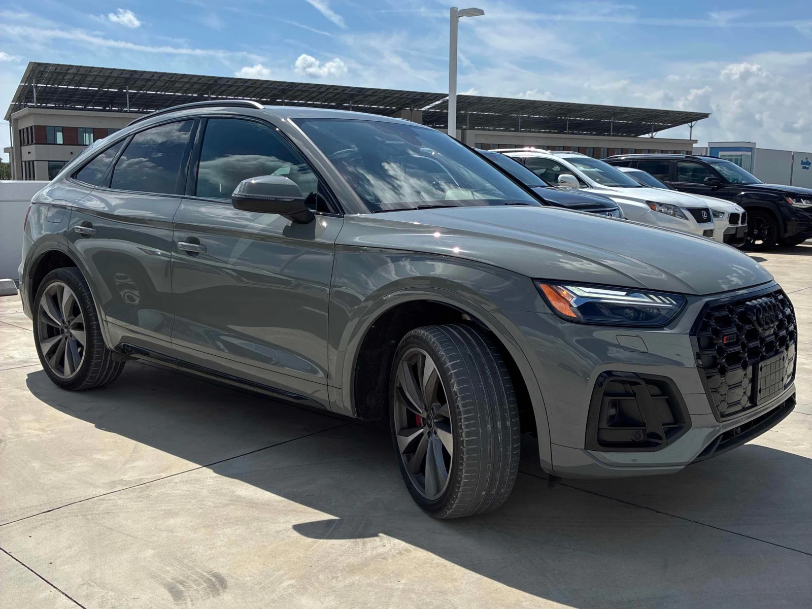 Audi SQ5 * Technik * CARFAX * ЦЕНА ДО БГ, снимка 3 - Автомобили и джипове - 55875680