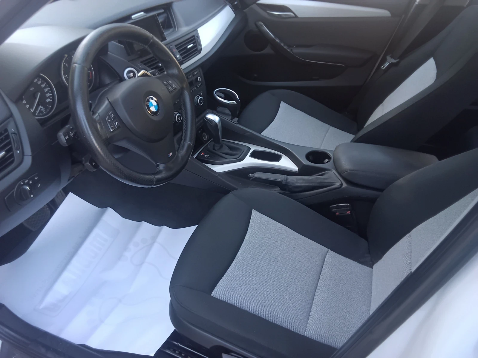BMW X1 2.3 d 204 ks, снимка 8 - Автомобили и джипове - 55990657