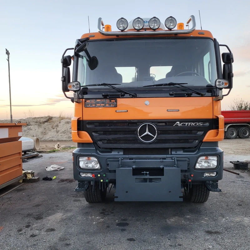 Mercedes-Benz Actros 18.32 4x4 самосвал ...нов внос