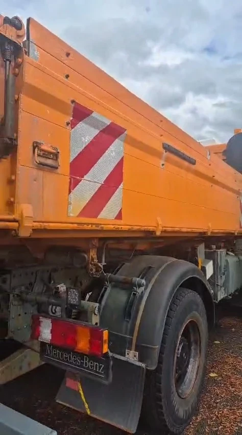 Mercedes-Benz Actros 18.32 4x4 самосвал - изображение 3