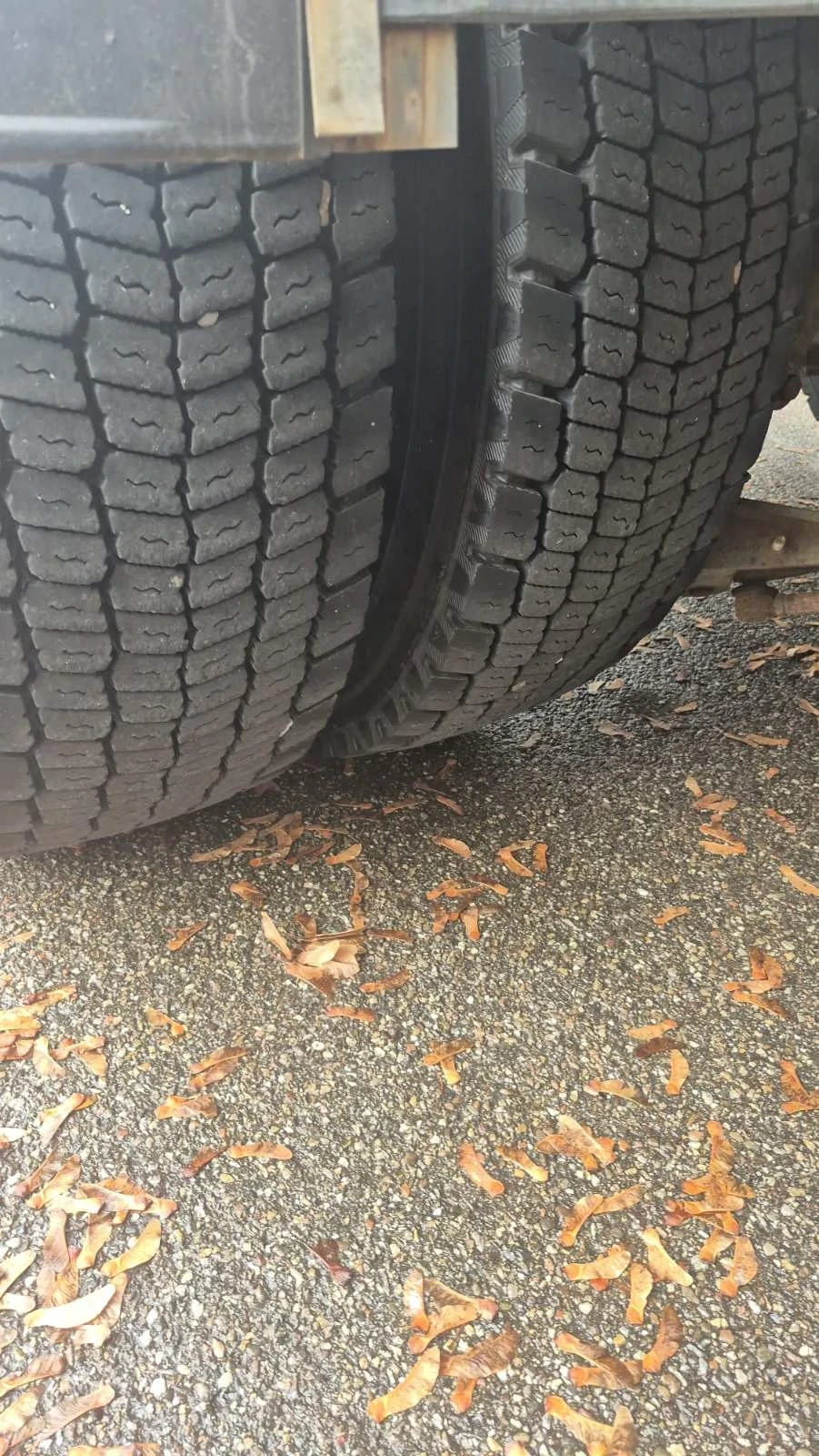 Mercedes-Benz Actros 18.32 4x4 самосвал - изображение 8