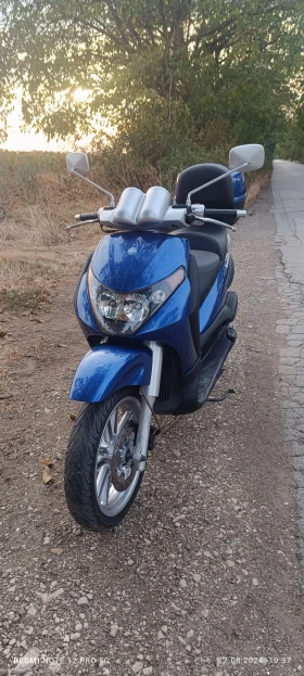 Piaggio Beverly 125, снимка 2