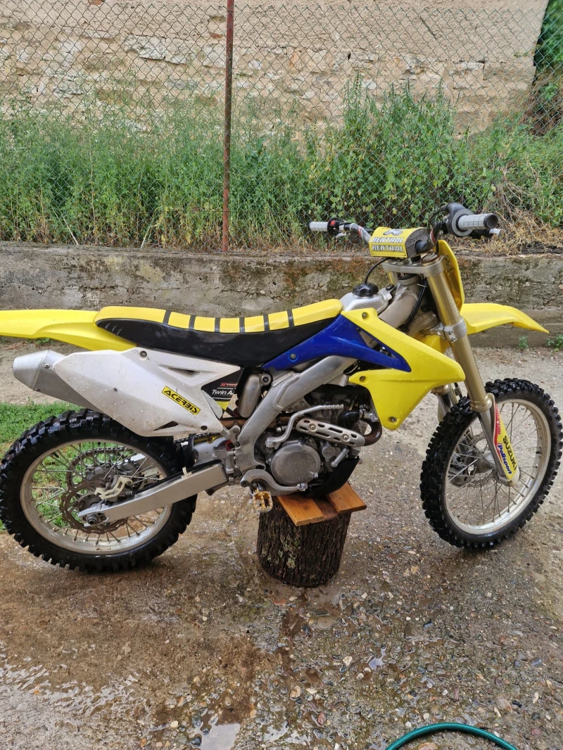 Suzuki Rmz