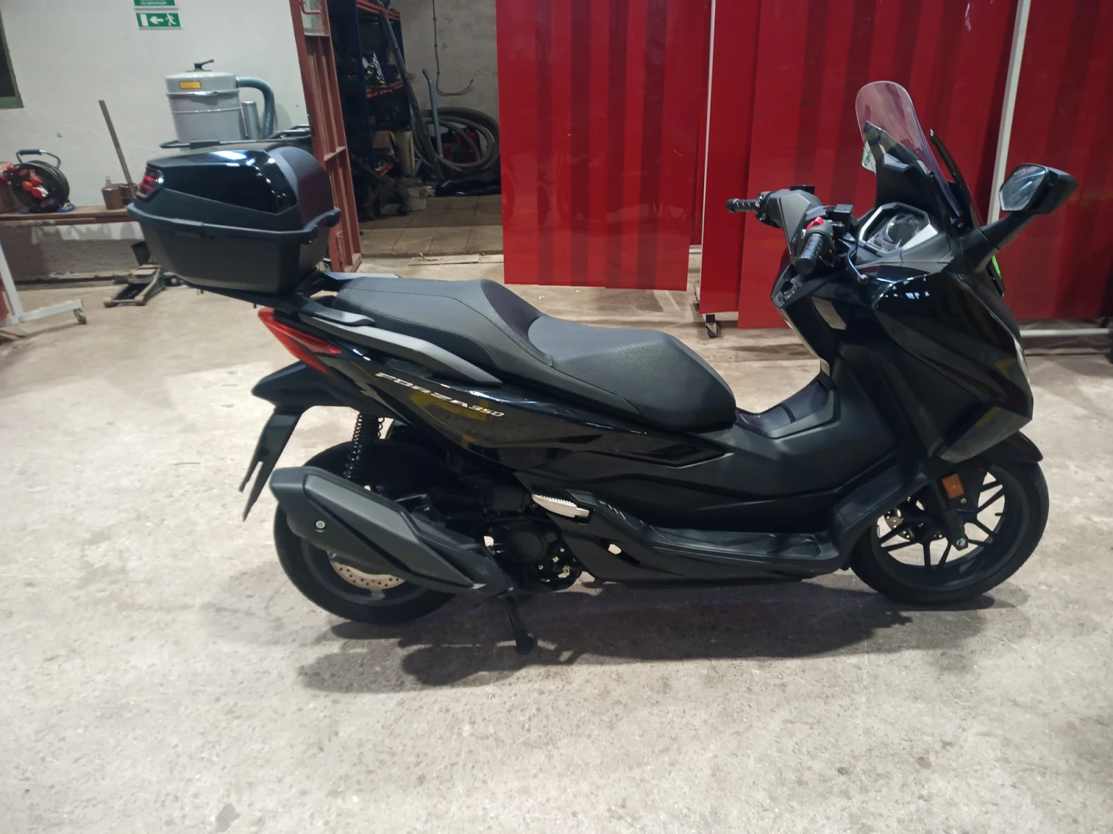 Honda Forza 350, снимка 3 - Мотоциклети и мототехника - 54300080