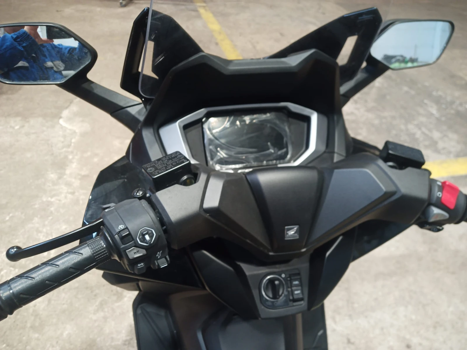 Honda Forza 350, снимка 2 - Мотоциклети и мототехника - 54300080