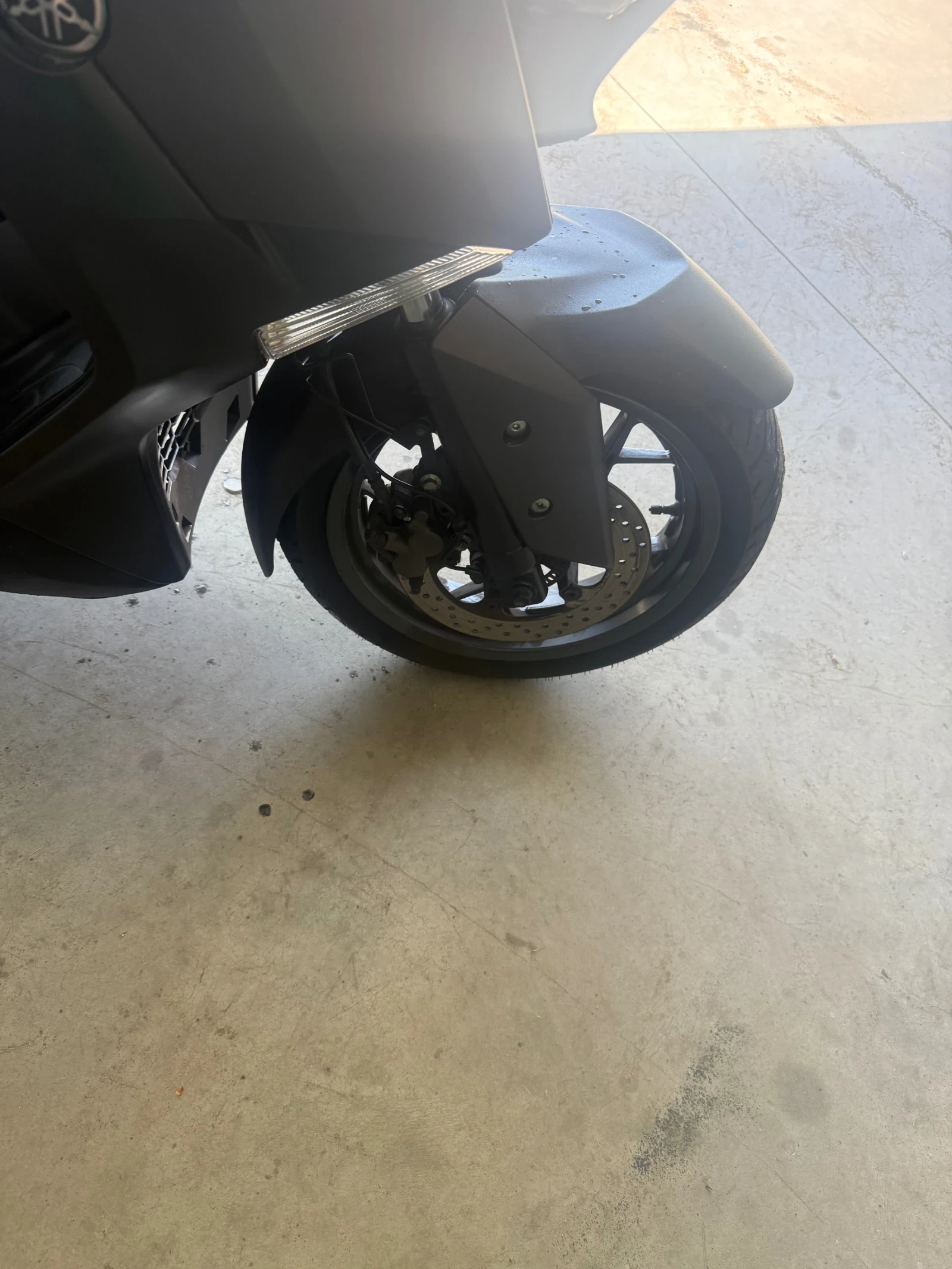 Yamaha X-max 300i- Abs, Tcs, снимка 11 - Мотоциклети и мототехника - 55088285