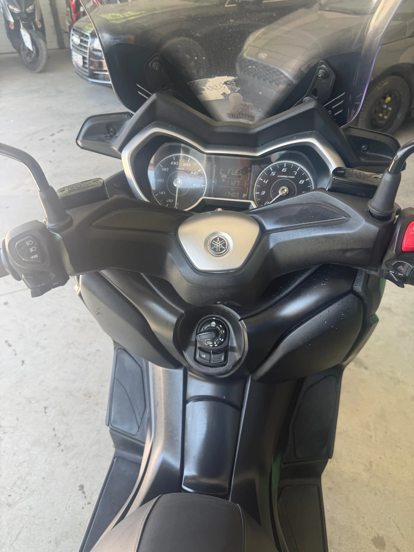 Yamaha X-max 300i- Abs, Tcs, снимка 10 - Мотоциклети и мототехника - 55088285