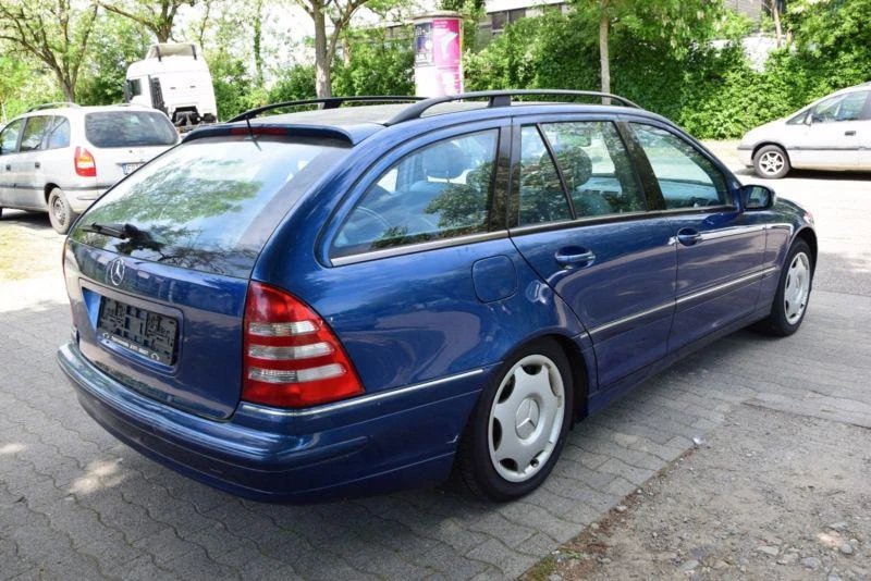 Светлини за Mercedes-Benz C 270, снимка 1 - Части - 49502398