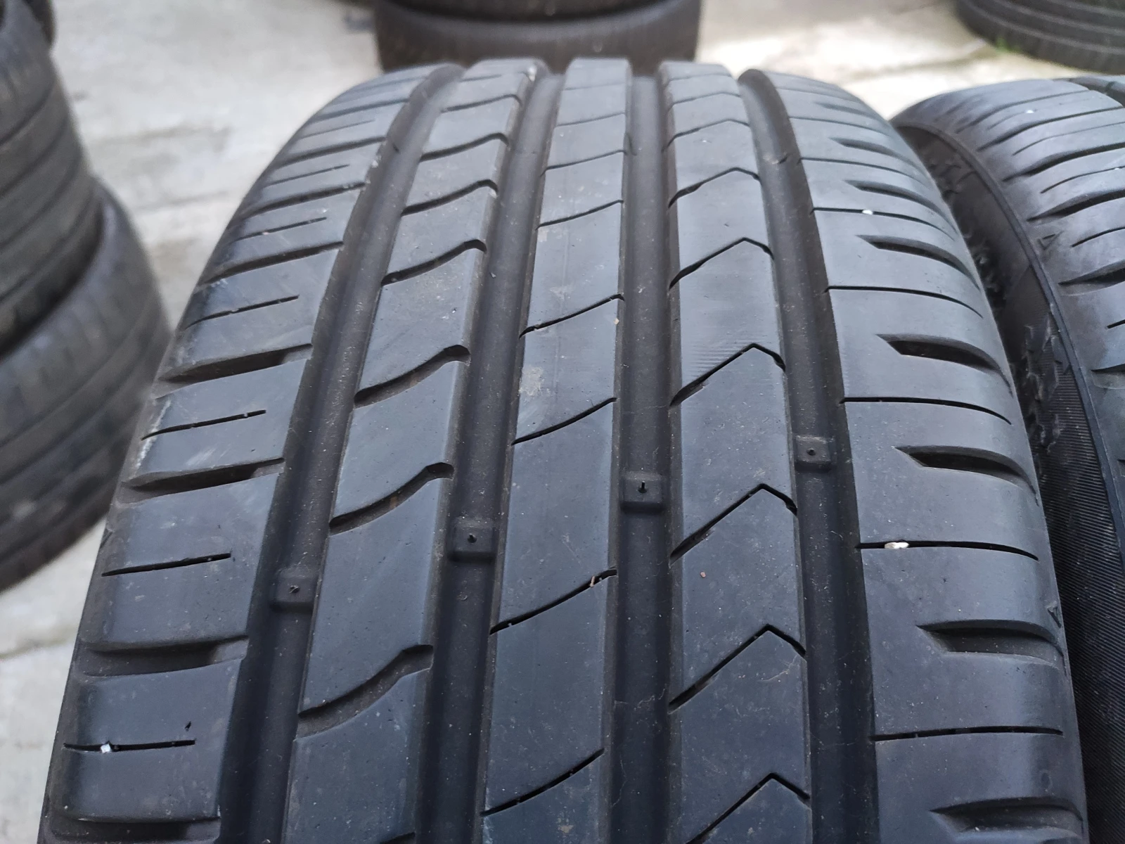  215/45R17 | Mobile.bg   2
