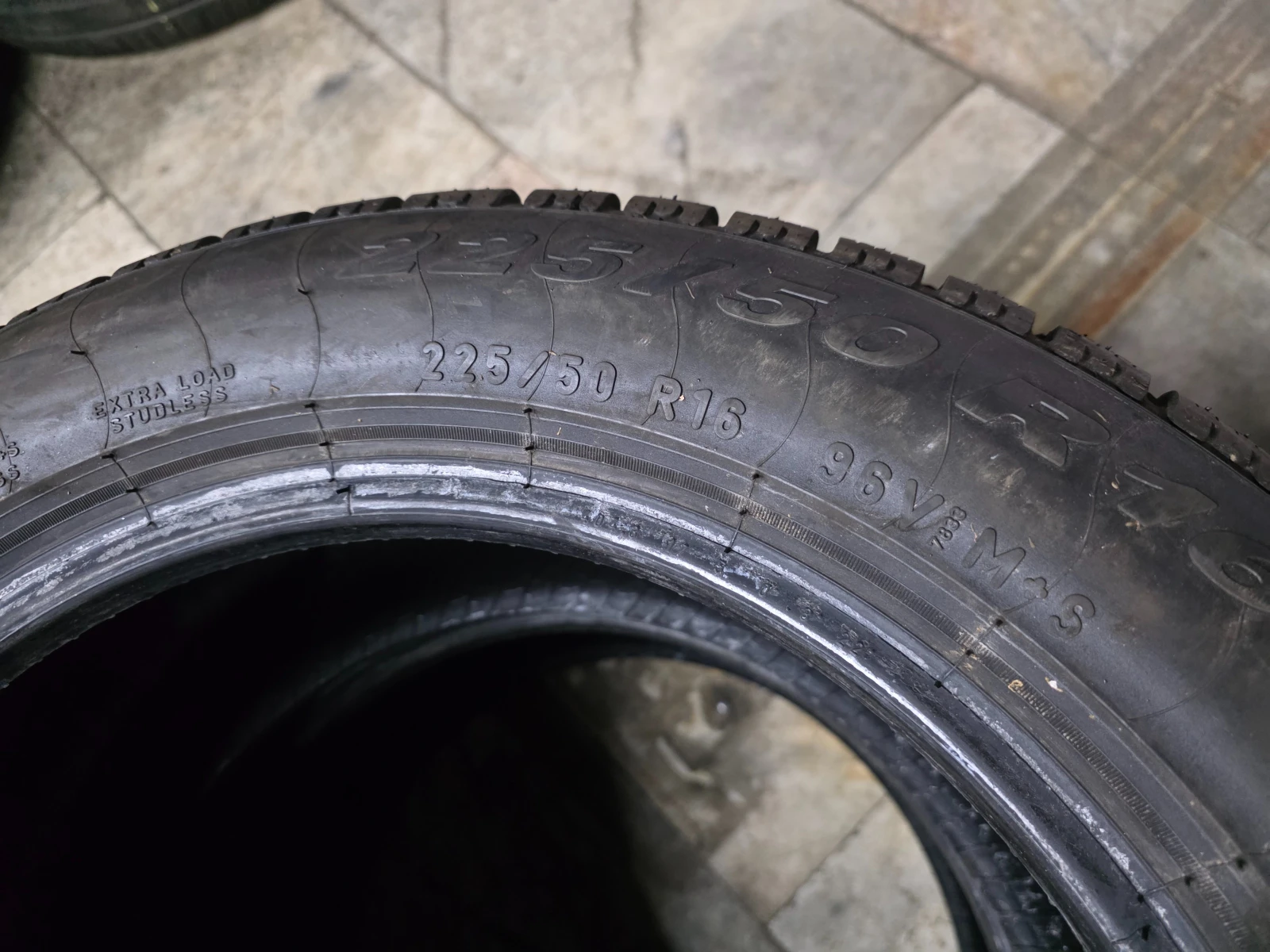 Гуми Зимни 205/55R16, снимка 11 - Гуми и джанти - 54001298