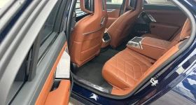 BMW 750 M-Sport xDrive, снимка 6
