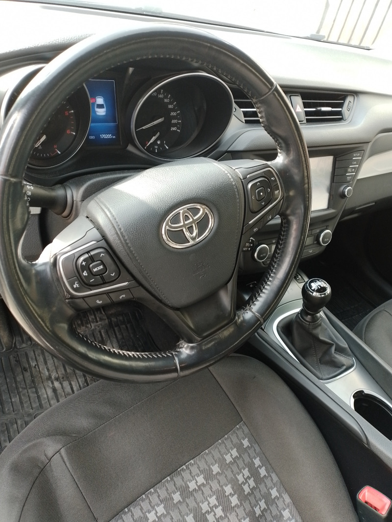 Toyota Avensis T 27, снимка 10 - Автомобили и джипове - 45700154