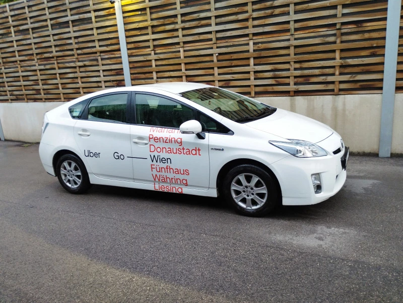 Toyota Prius, снимка 2 - Автомобили и джипове - 46920230