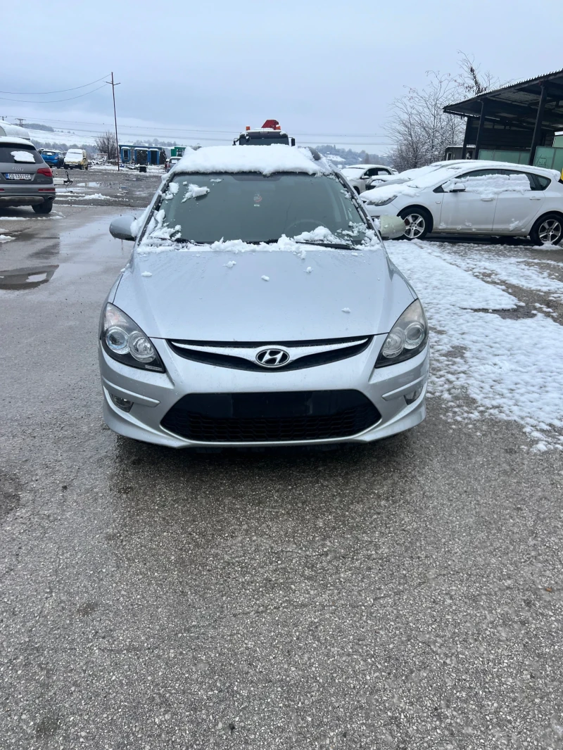 Hyundai I30 1.6CRDI, снимка 2 - Автомобили и джипове - 47193940