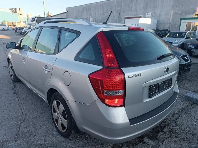 Kia Ceed 1, 6 CRDI Лизинг , снимка 3 - Автомобили и джипове - 48369934