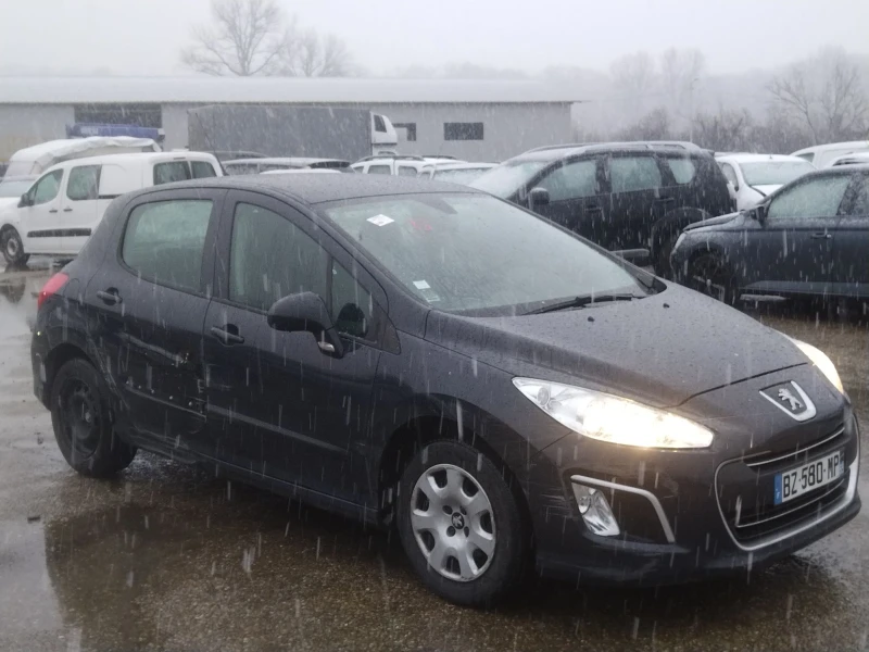 Peugeot 308 1.6i facelife, снимка 2 - Автомобили и джипове - 48426679